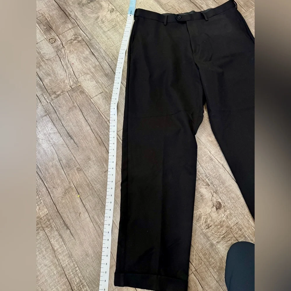 Roundtree & Yorke Men’s Black Easy Care Slacks‎ – Size 38 x 36